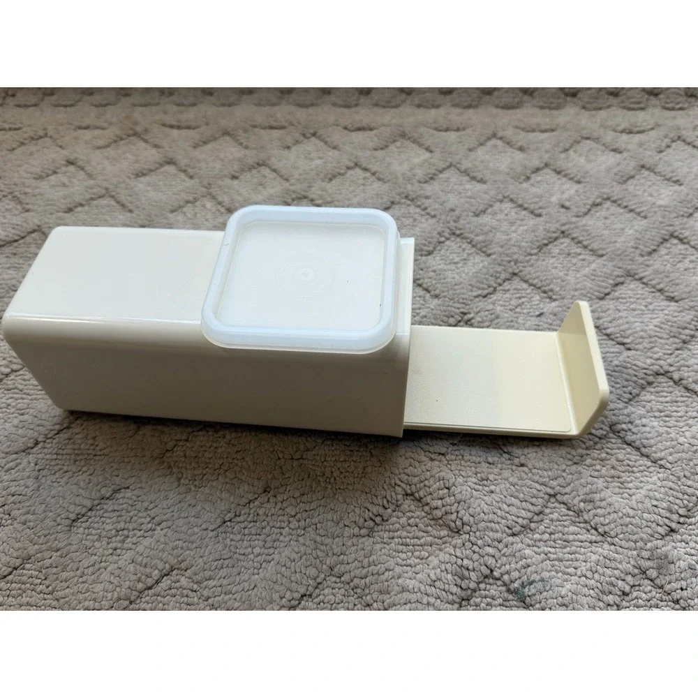 Vintage Tupperware Cheese Cracker Storage Container #1696-1 w/ Tray & Lid